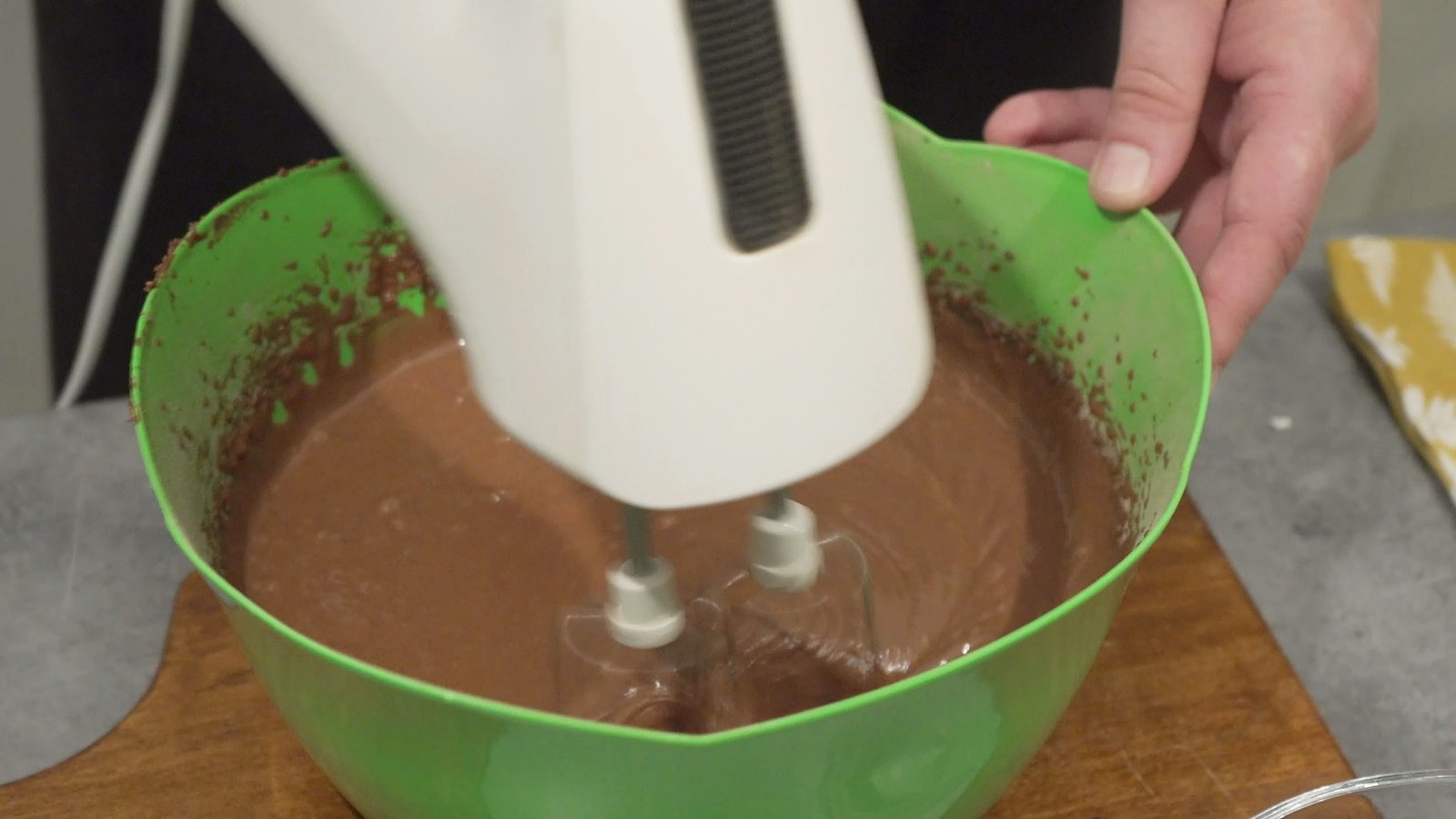combinare ingrediente lichide si uscate pentru negresa