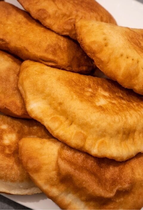 Brânzoaice prăjite cu brânză de vaci