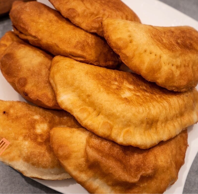 Brânzoaice prăjite cu brânză de vaci