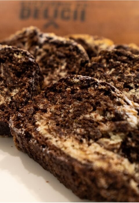 Chec pufos de post marmorat cu cacao