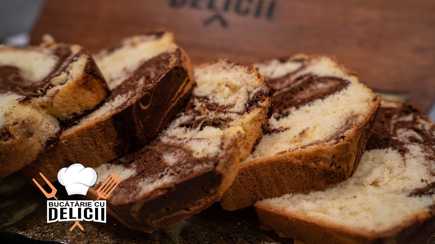 Chec pufos marmorat cu cacao