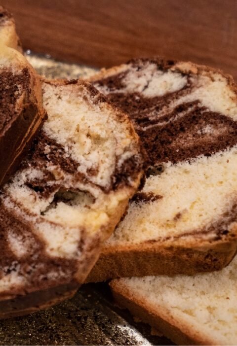 Chec pufos marmorat cu cacao