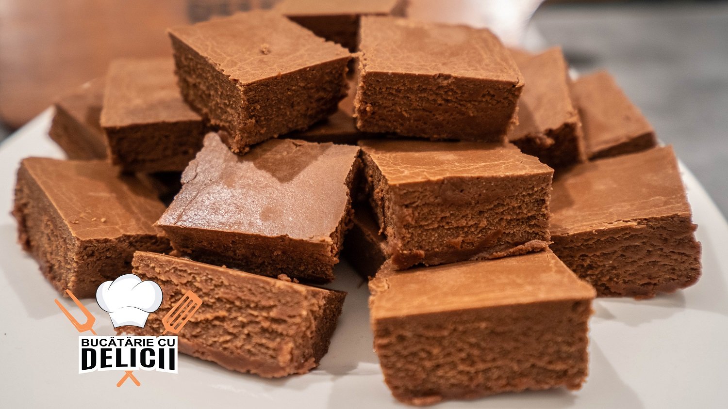 Ciocolată de casă cu cacao tăiată cuburi