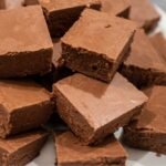 Ciocolată de casă cu cacao tăiată cuburi