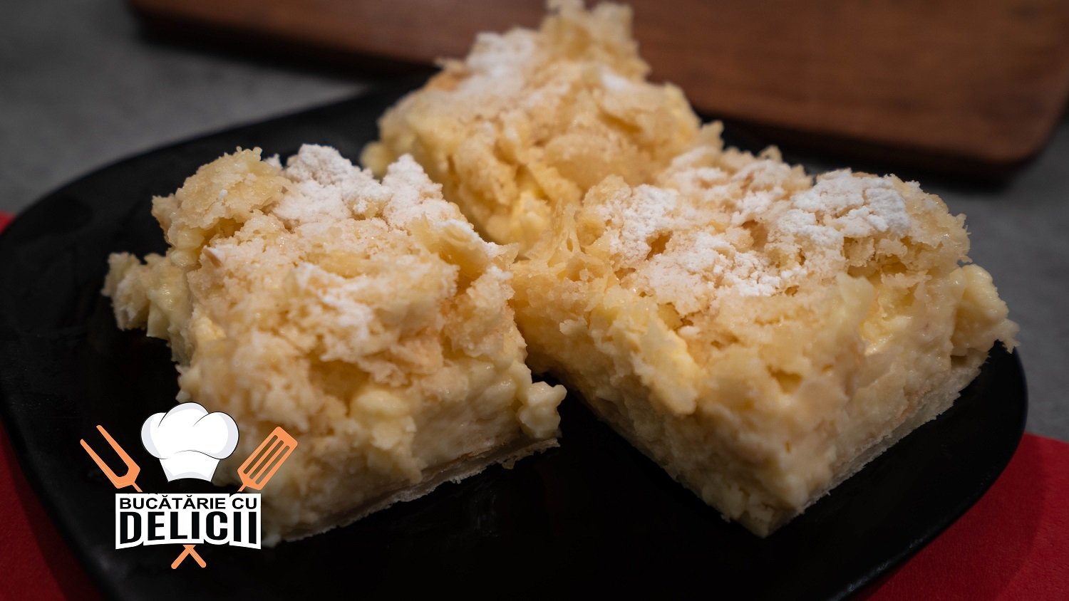 Cremșnit de casă cu cremă de vanilie