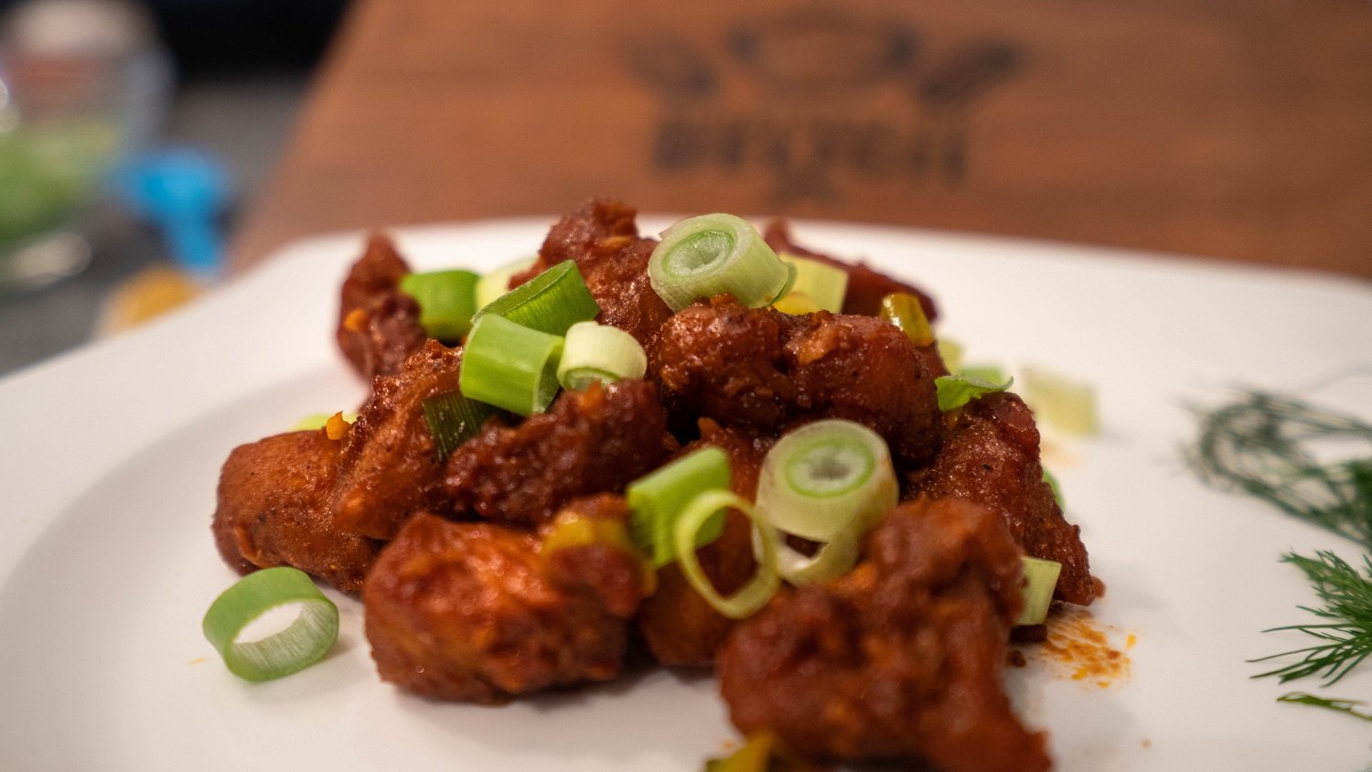 Pui Shanghai crocant cu sos dulce picant